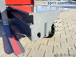 Combilift C3000GST TRIPLEX 8300 FREE-LIFT NEW TIRE