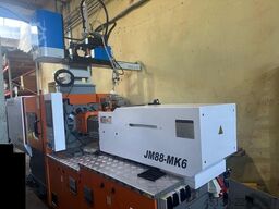 Chen Hsong JetMaster 88-MK6 mit dem Roboter
