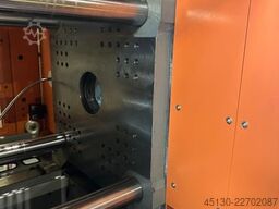 Chen Hsong JetMaster 88-MK6 mit dem Roboter