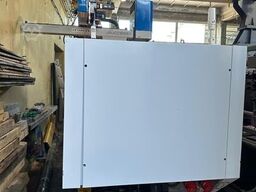 Chen Hsong JetMaster 88-MK6 mit dem Roboter