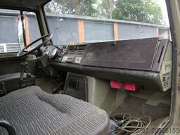 UNIMOG Unimog U1250 mit Kran