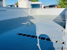 VOLVO FH 500 8x2 mit F710RA.2.27 L426 und V20 Winde