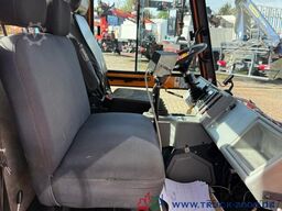 Multicar Boki HY1252B 4x4 Winterdienst Schild + Streuer