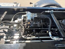 MAN L90 18.284 4x4 LOF Kipper/Kran/47 tkm/HA gelenkt