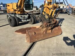 Liebherr A310B