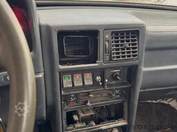 Peugeot 504 **DIESEL-FRENCH ORIGIN**