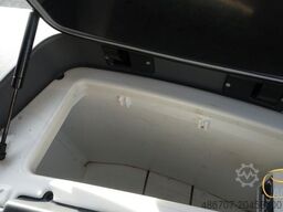 MERCEDES-BENZ Tourismo 52 Sitze EURO 6