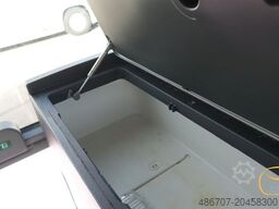 MERCEDES-BENZ Tourismo 52 Sitze EURO 6