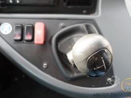 MERCEDES-BENZ Tourismo 52 Sitze EURO 6