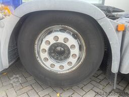 MAN TGX | Lifting axle | Steering axles | Retarder ...