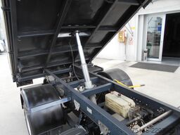 Isuzu M21 RIBALTABILE TRILATERALE