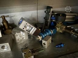 KAISER + KRAFT Workshop Cabinet with Contents