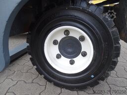 Combilift C8000