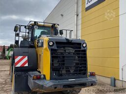 Komatsu WA470-8
