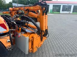 UNIMOG U 423 / Mähausstattung Dücker / Salzstreuer