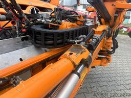 UNIMOG U 423 / Mähausstattung Dücker / Salzstreuer