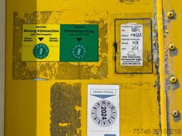 Schmitz Cargobull 4x WKO Lafette mit Tiefkühlkoffer-Wechselbrücke