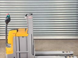 Jungheinrich EJD 220 - Service Neu -nur 2423 Std. Batterie 90%