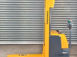 Jungheinrich EJC 212 - Triplex 4.3m - 1.025 Std. - Batterie Neu