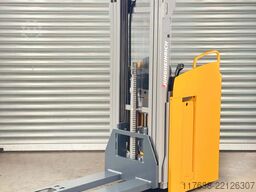 Jungheinrich ESC 214 - Triplex 5.35m - Service Neu