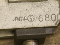 Niederberger mit Ersatzteilen für Werkzeugbau