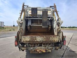 RENAULT D26 WIDE 320 - 6X2 - E6 - FAUN