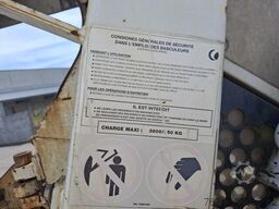 RENAULT D26 WIDE 320 - 6X2 - E6 - FAUN