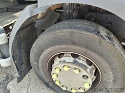 RENAULT D26 WIDE 320 - 6X2 - E6 - FAUN
