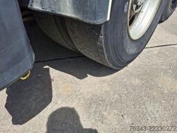 RENAULT D26 WIDE 320 - 6X2 - E6 - FAUN