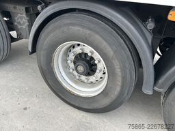 H.T.F HZO 42 / Thermo King SLXe 300 / Stuuras / Loadl...