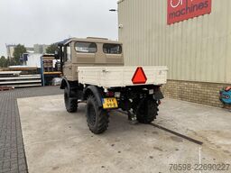 Mercedes-Benz Unimog 407