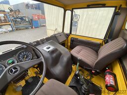 Mercedes-Benz Unimog 407
