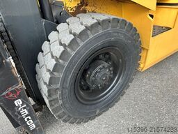 UniCarriers Y1D2A25H - nur 1316 Stunden !!!!