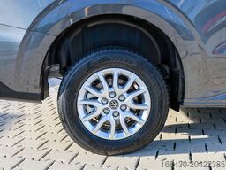 VW T7 Caravelle 2.0 TDI LR 8 Sitze Autom. NAVI