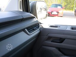 VW T7 Caravelle 2.0 TDI LR 8 Sitze Autom. NAVI