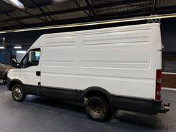IVECO Daily 35C15 3,0 Liter Kasten L2 H2 AHK 3,5T