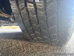 Scania R580 Tridem Hooklift w/ Crane hydraulics. Freshly