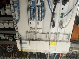 Mikron UMS 900 mit IKZ + 4. Achse