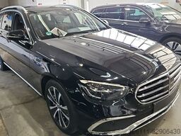 MERCEDES-BENZ E 300 de T EXCLUSIVE Interieur 360° DISTRONIC