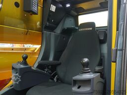 Liebherr LTM 1050-3.1 6X4X6 WITH JIB VARIOBASE