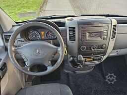 MERCEDES-BENZ SPRINTER 519
