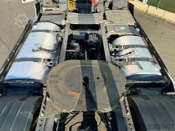 RENAULT T460 EURO 6 ONLY 318.000 KM 2X TANKS TOP CONDITI