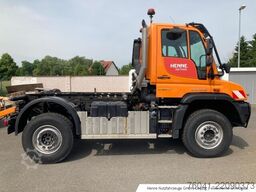 Mercedes-Benz Unimog U 527
