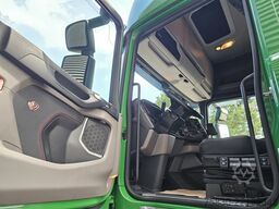 Scania S660 V8 6X2 BOOGIE / RETARDER / FULL AIR / 2 TANKS