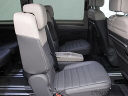 VOLKSWAGEN T7 Multivan Style lang ACC AHK SITZHZ NAVI LED