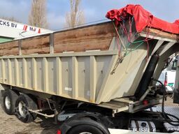 Benalu Good dumper trailer.  spring  suspension