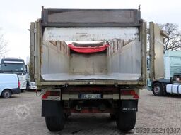 Benalu Good dumper trailer.  spring  suspension