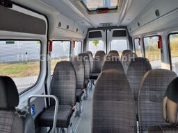 MERCEDES-BENZ Sprinter 316 / 15 Sitzer / 100% Service / Manual