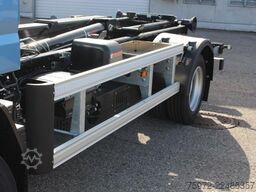 Mitsubishi eCanter 9C18E Abrollkipper mit Haken