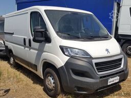Peugeot Boxer 330